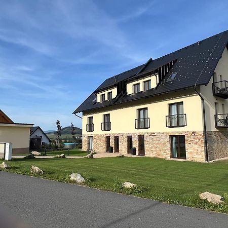 Apartmán na Bukovce MALMA Cervena Voda Exterior foto